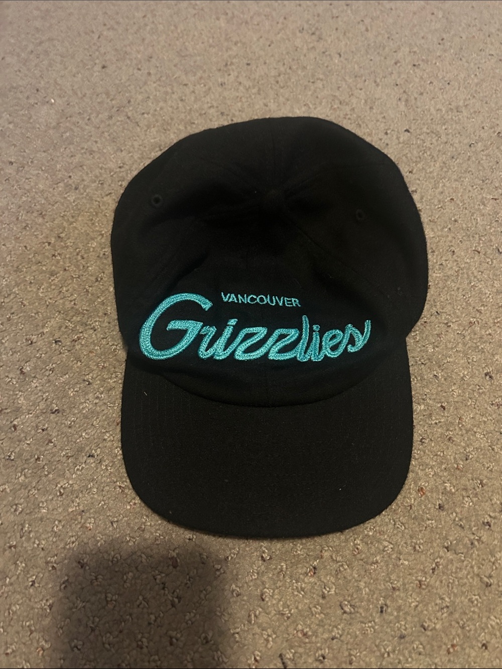 Mitchell & Ness Black Vancouver Grizzlies Script Hat with Teal Embroidery